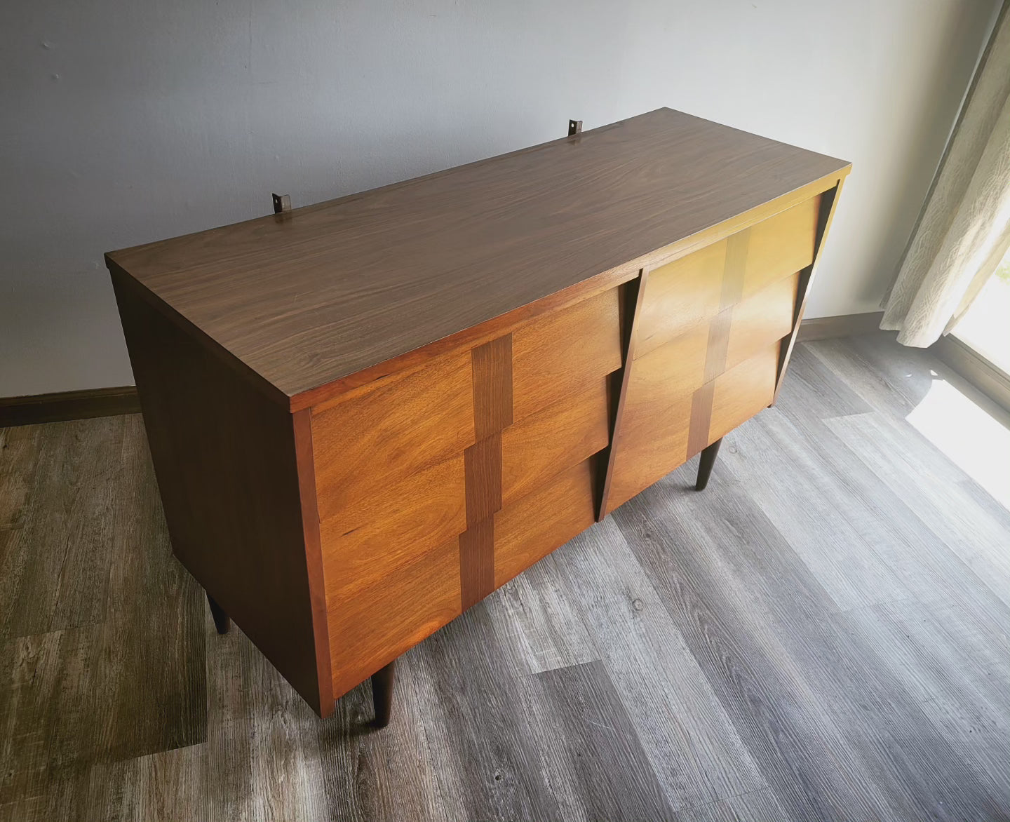 Ward Furnirure "Baby Steps" Dresser Set