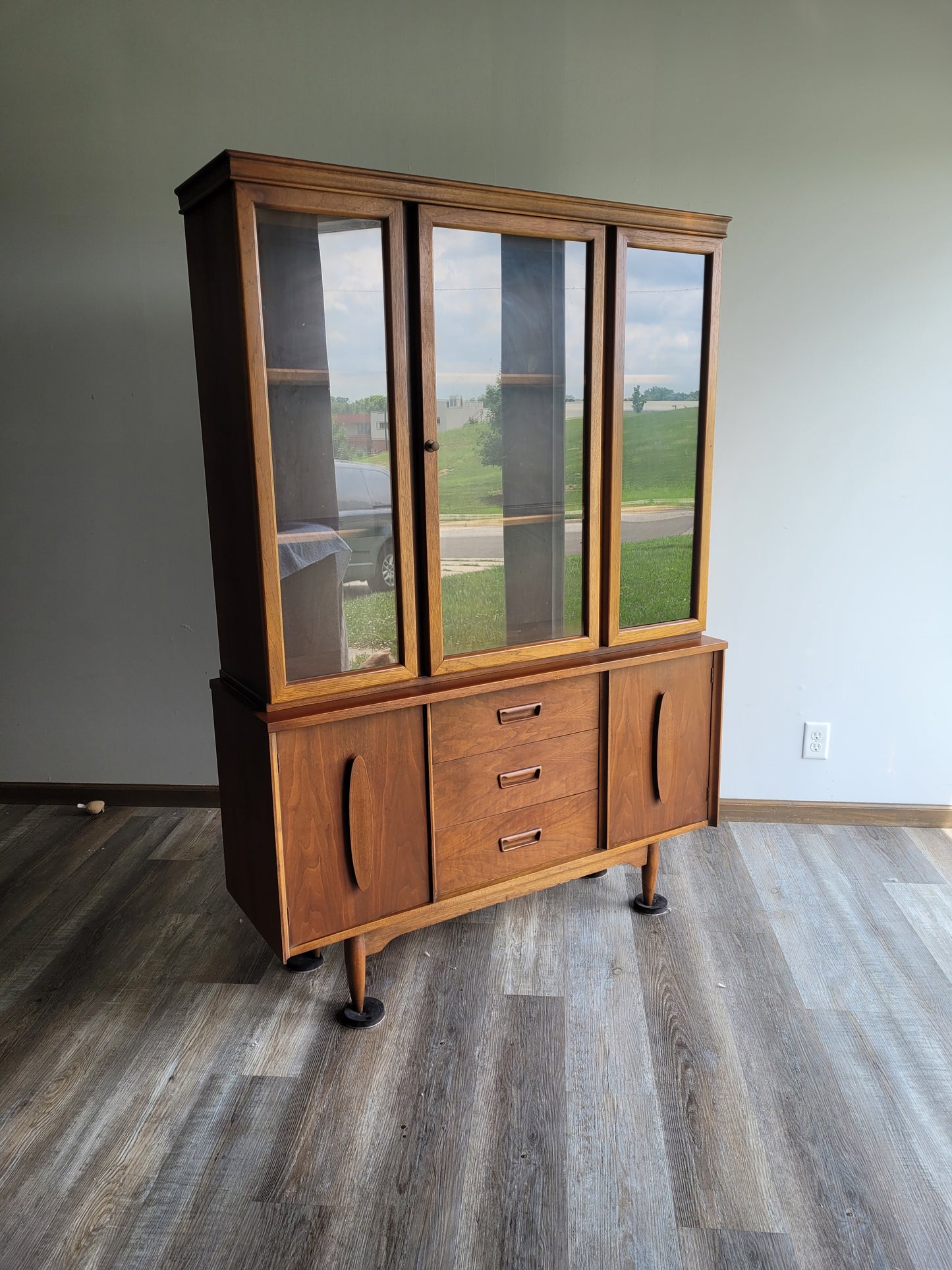 Walnut Dining Hutch - Lighted - Garrsion Furnirue Co