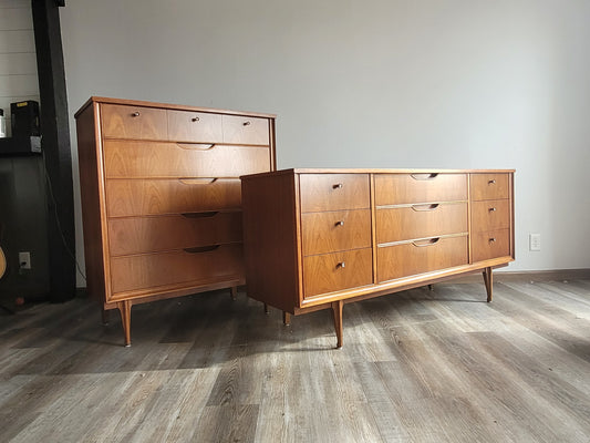 Thomasville Dresser Set