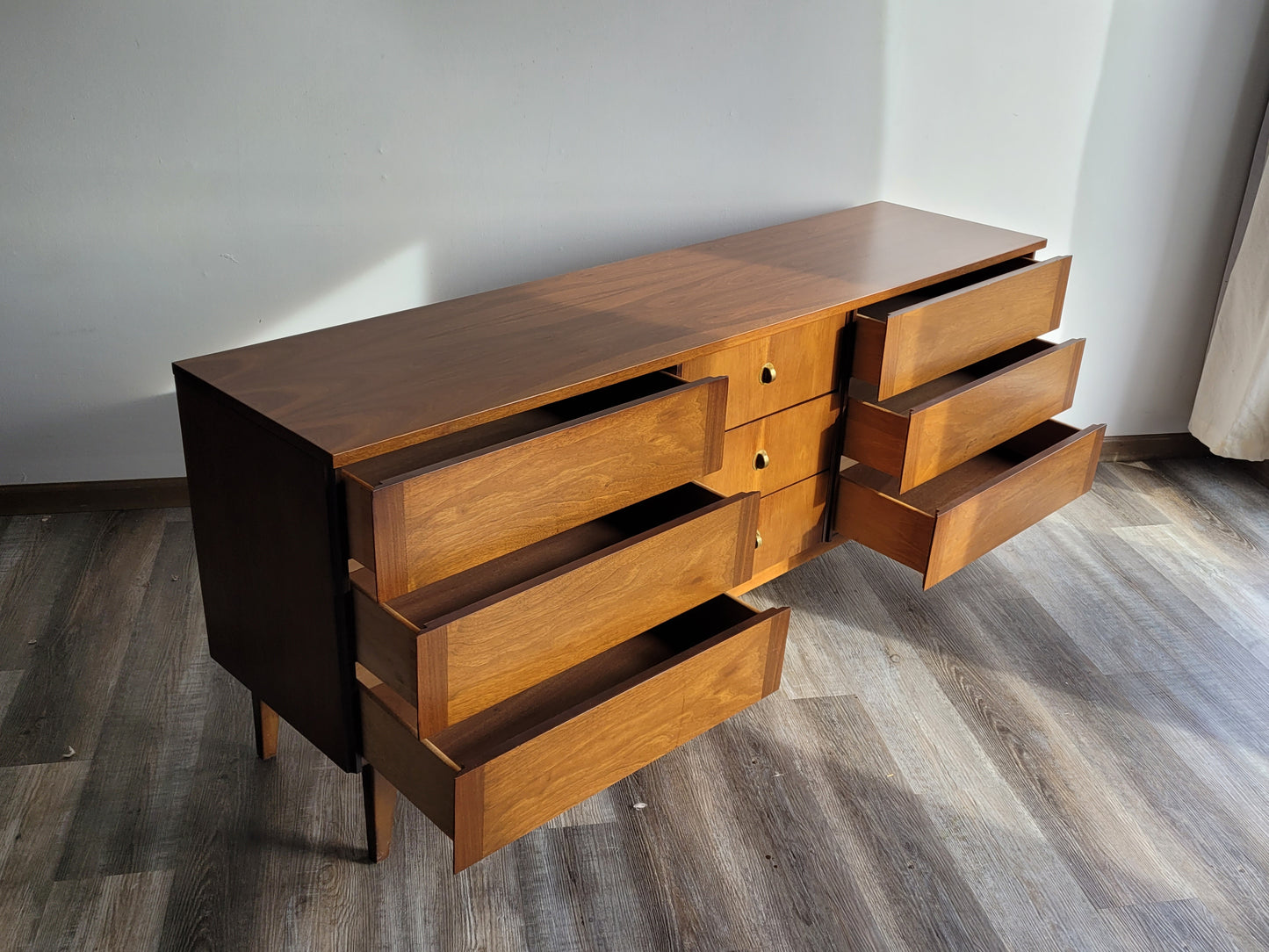 Stanley Furniture Dresser Set